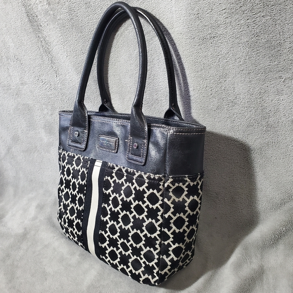 Tommy Hilfiger Handbag Black and White Lattice Pattern